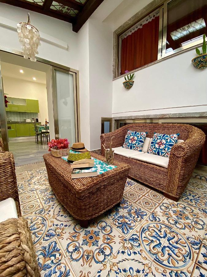 Alpha22 Apartment Джардини-Наксос Экстерьер фото